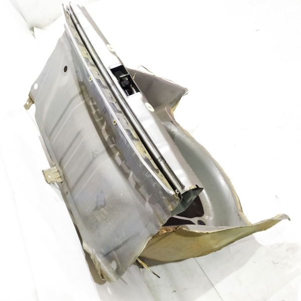 PAINEL TRASEIRO CAIXA RODA ESTEPE I LEGACY 2.0  2011 84098