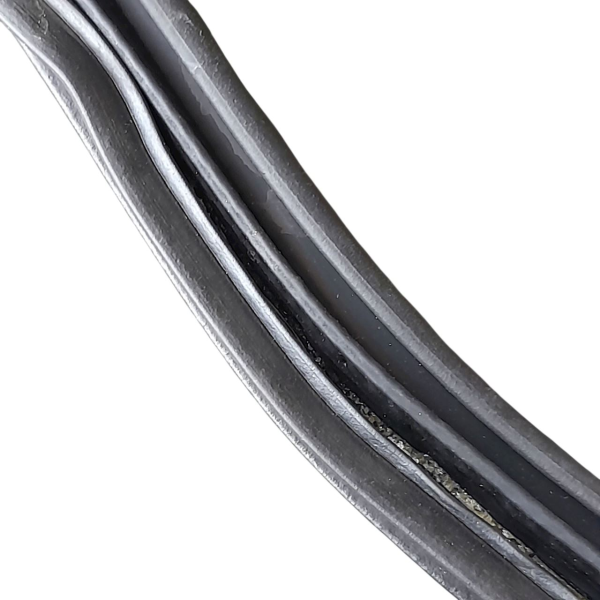 BORRACHA TAMPA TRASEIRA  GM SONIC HB 1.6 2013 200792