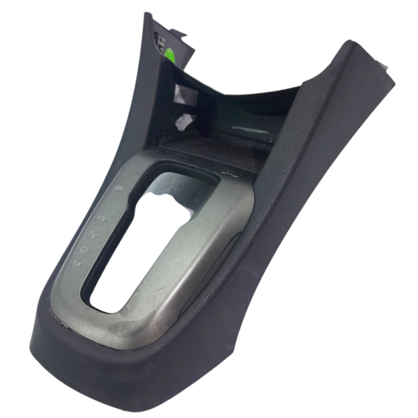 ACABAMENTO TRAMBULADOR CONSOLE CENTRAL  GM SONIC HB 1.6 2013 200921