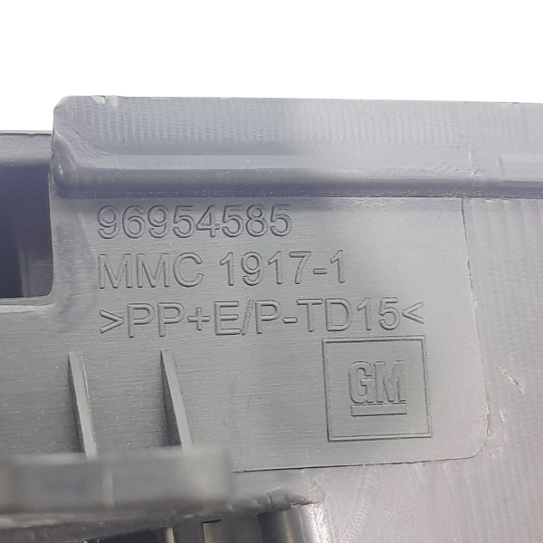 PORTA TRECO ESQUERDO CAPA PAINEL  GM SONIC HB 1.6 2013 200930