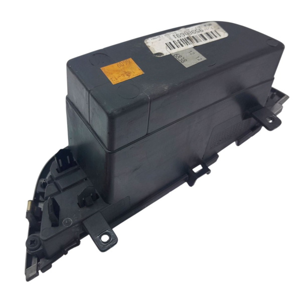 PORTA TRECO DIREITO CAPA PAINEL  GM SONIC HB 1.6 2013 200931