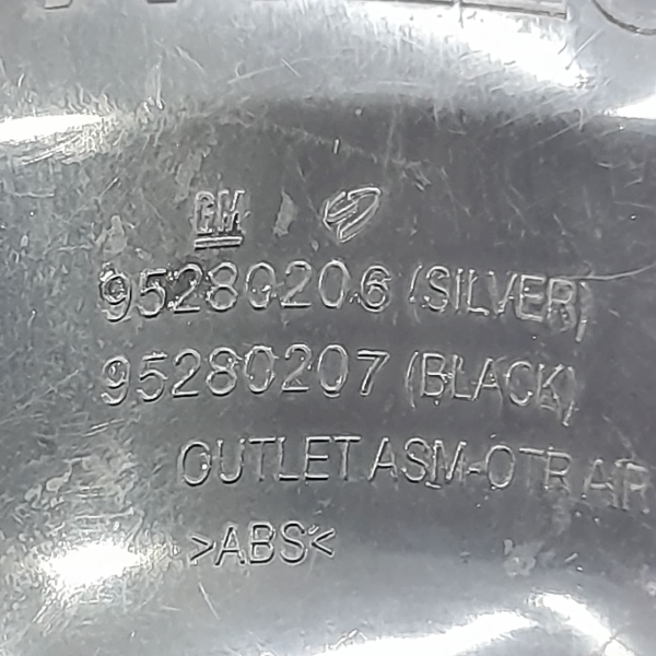 DIFUSOR AR CAPA PAINEL  GM SONIC HB 1.6 2013 200966