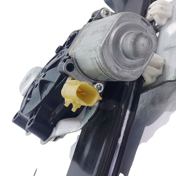 MÁQUINA VIDRO PORTA DIANTEIRA DIREITA  GM SONIC HB 1.6 2013 201014