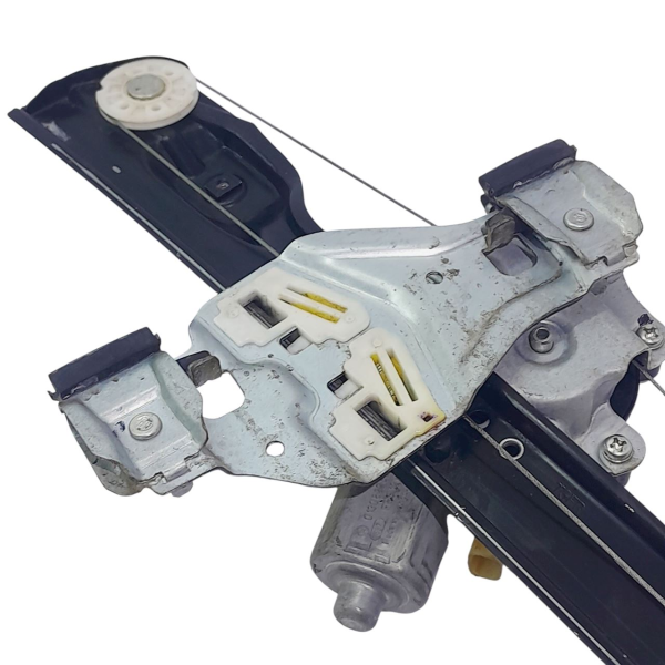 MÁQUINA VIDRO PORTA DIANTEIRA DIREITA  GM SONIC HB 1.6 2013 201014