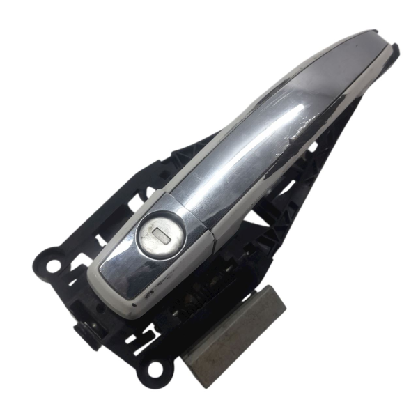 MAÇANETA EXTERNA PORTA DIANTEIRA ESQUERDA  GM SONIC HB 1.6 2013 201023