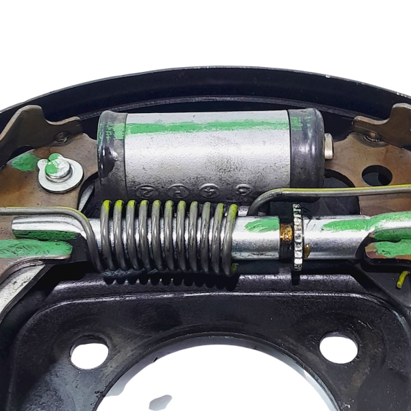 ESPELHO SAPATA FREIO TRASEIRO DIREITO NISSAN KICKS    202210