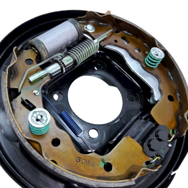 ESPELHO FREIO TRASEIRO ESQUERDO NISSAN KICKS 2022    203484