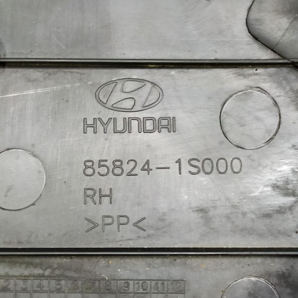 ACABAMENTO PE COLUNA DIREITO  HYUNDAI HB20 1.0  2013 203868