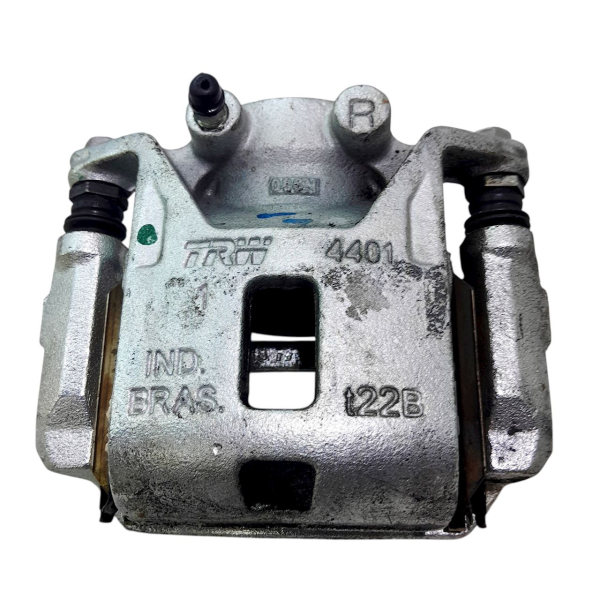 PINÇA DIANTEIRA DIREITA KICKS 2024    204688