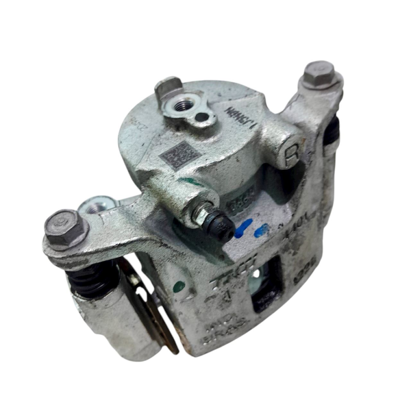 PINÇA DIANTEIRA DIREITA KICKS 2024    204688