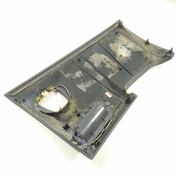 ACABAMENTO INFERIOR COLUNA DIREÇÃO DAEWOO LEGANZA 1997    141709