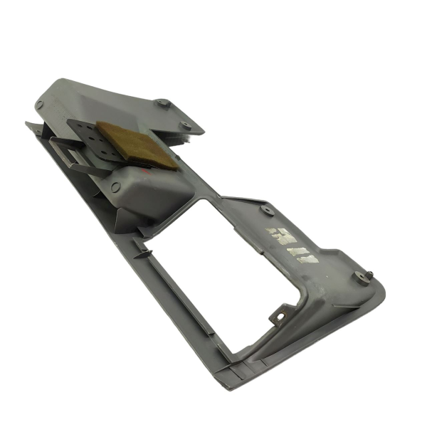 ACABAMENTO INFERIOR COLUNA DIREÇÃO FORD ESCORT 1.6 2001 158956