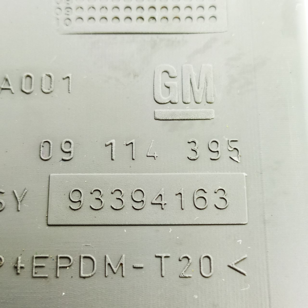 ACABAMENTO INFERIOR COLUNA DIREÇÃO GM MONTANA 1.8 2005 132996