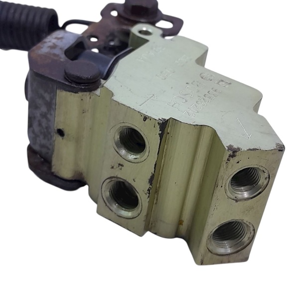 VÁLVULA EQUALIZADORA FREIO GM MERIVA 2005    205488