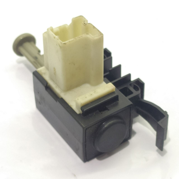 SENSOR PEDAL EMBREAGEM FORD KA 1.0  2018 108125