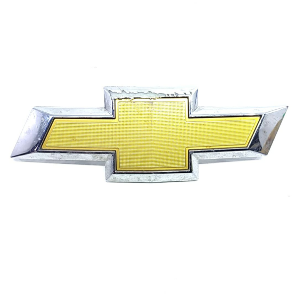 EMBLEMA GRADE DIANTEIRA GM TRACKER 2018    130822