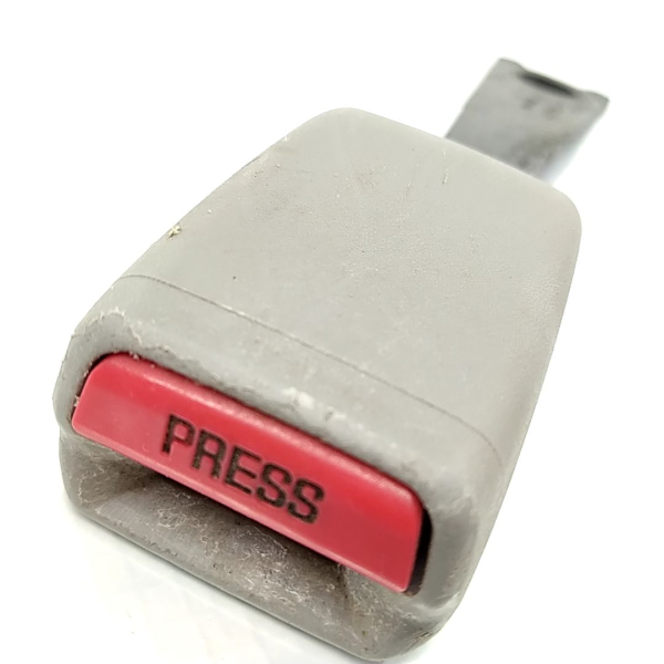 ENGATE FÊMEA CINTO DIANTEIRO DIREITO TOYOTA COROLLA XEI 1.8 2009 61487