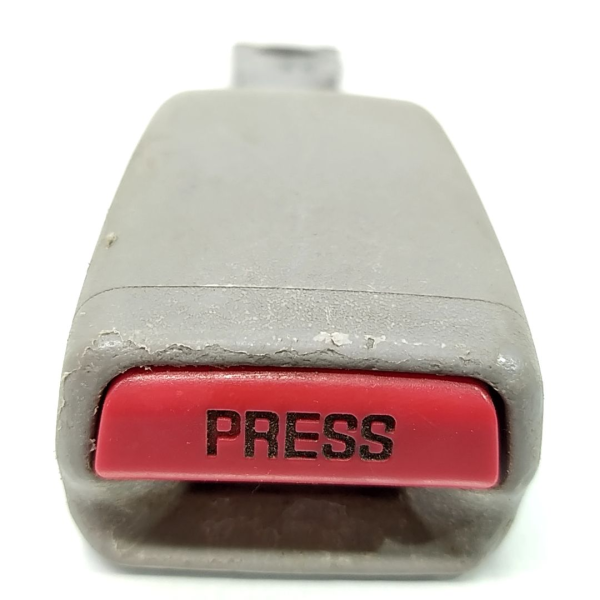 ENGATE FÊMEA CINTO DIANTEIRO DIREITO TOYOTA COROLLA XEI 1.8 2009 61487