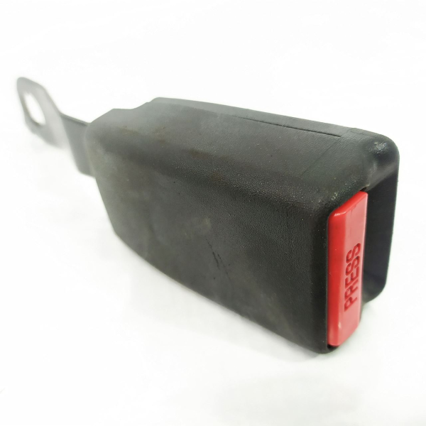 ENGATE FÊMEA CINTO DIANTEIRO DIREITO HONDA CITY LX 2013 77369