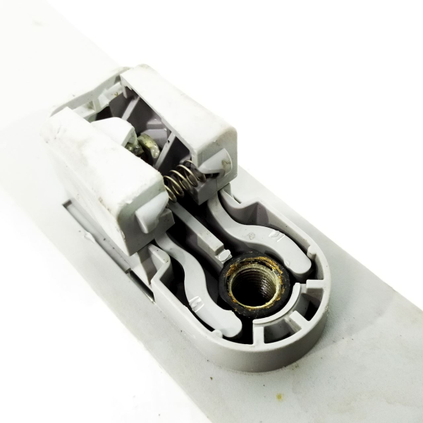 TRILHO REGULAGEM CINTO DIANTEIRO DIREITO HONDA CITY LX 2013 77613