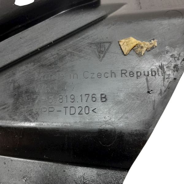 ACABAMENTO DIREITO CHURRASQUEIRA  PORSCHE CAYENNE S 4.8 T 2011 190243