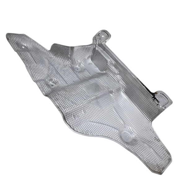 DEFLETOR DIREITO ESCAPAMENTO  PORSCHE CAYENNE S 4.8 T 2011 190205