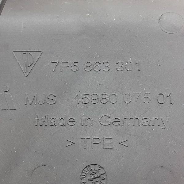 PORTA TRECO SUPERIOR ENTRADA USB CONSOLE CENTRAL  PORSCHE CAYENNE S 4.8 T 2011 189974
