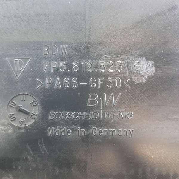 COMPLEMENTO INFERIOR CENTRAL CHURRASQUEIRA  PORSCHE CAYENNE S 4.8 T 2011 190198