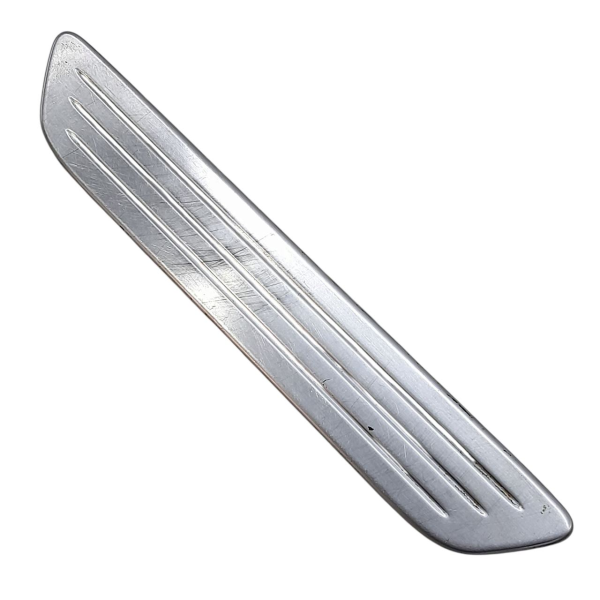 ACABAMENTO SOLEIRA PORTA TRASEIRA ESQUERDA  PORSCHE CAYENNE S 4.8 T 2011 190457