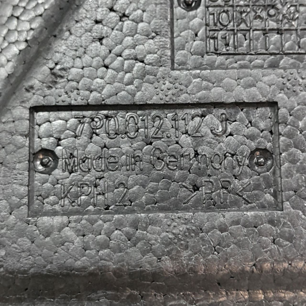 ISOPOR CAIXA RODA ESTEPE  PORSCHE CAYENNE S 4.8 T 2011 190296