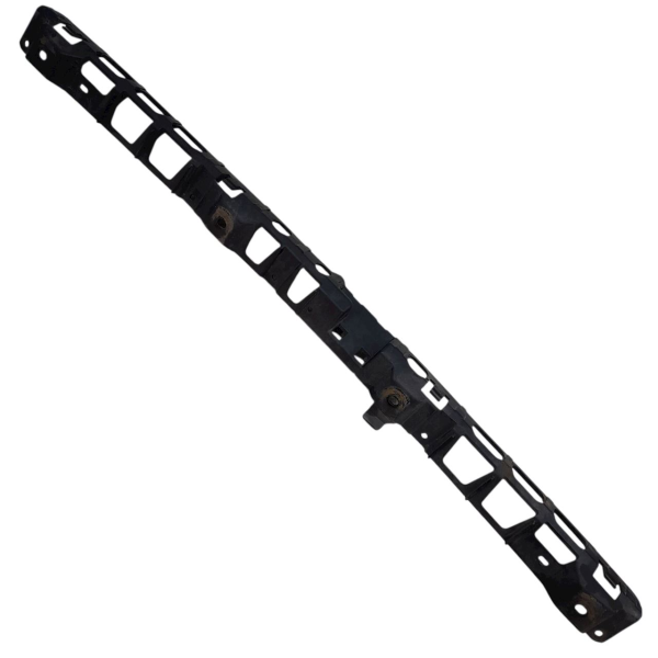 GUIA CENTRAL PARA-CHOQUE TRASEIRO  PORSCHE CAYENNE S 4.8 T 2011 190337