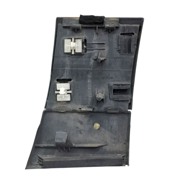 ACABAMENTO INFERIOR PARA LAMA ESQUERDO  PORSCHE CAYENNE S 4.8 T 2011 190115