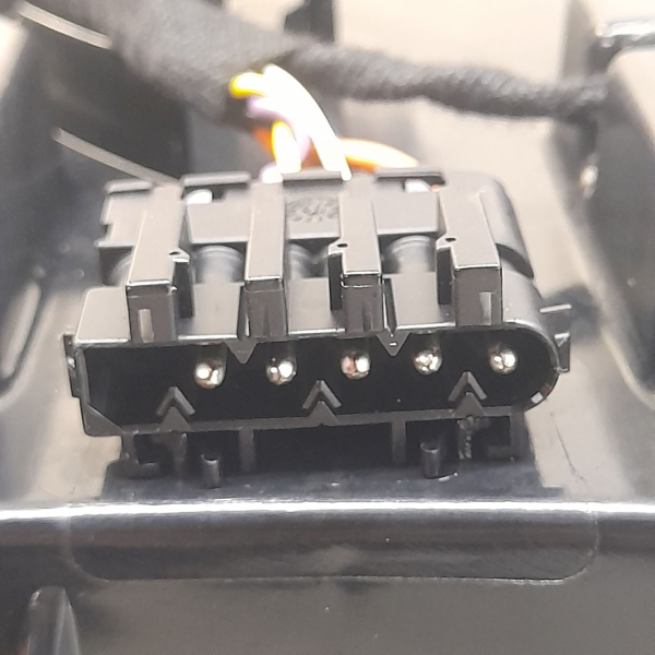 CAIXA SUBWOOFER ORIGINAL  PORSCHE CAYENNE S 4.8 T 2011 190287