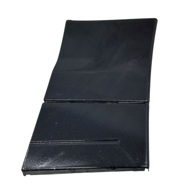 ACABAMENTO INFERIOR PARA LAMA DIREITO  PORSCHE CAYENNE S 4.8 T 2011 189965