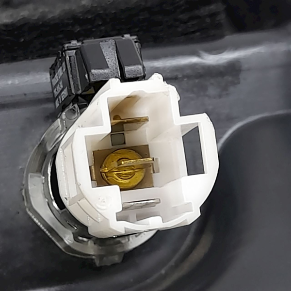 ACABAMENTO INFERIOR DIREITO PAINEL  PORSCHE CAYENNE S 4.8 T 2011 189966