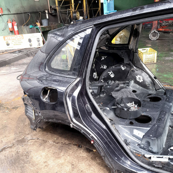 LATERAL DIREITA PORSCHE CAYENNE S 4.8 T 2011 V1689 - P21