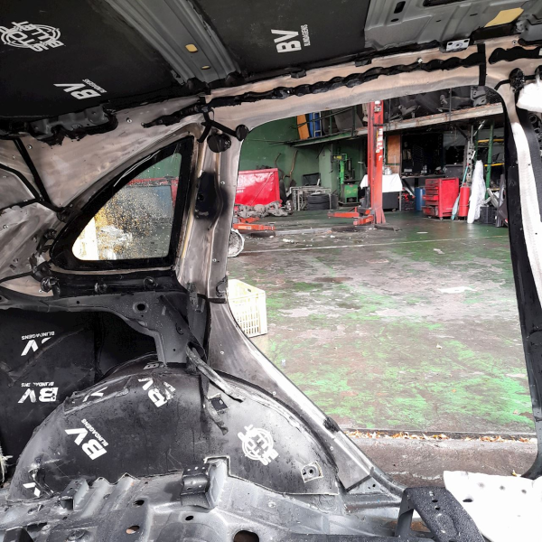 LATERAL ESQUERDA PORSCHE CAYENNE S 4.8 T 2011 V1689 - P22