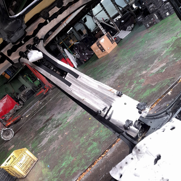 CAIXA AR PÉ COLUNA ESQUERDA  PORSCHE CAYENNE S 4.8 T 2011 190770