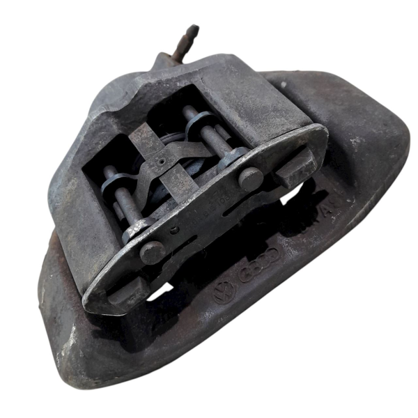 PINÇA DIREITA VW SAVEIRO 1.8 8V 1990     206880