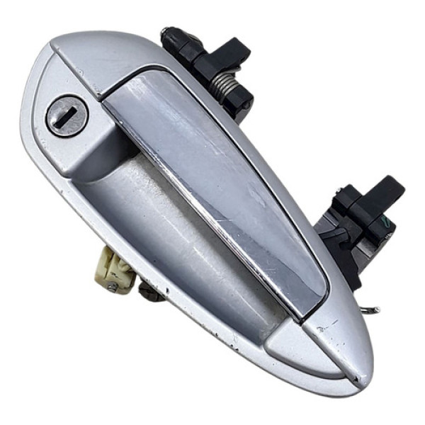 Maçaneta Externa Porta Dianteira Direita  Fiat Linea Dual 1. Não Informado