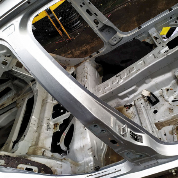 Caixa Ar Coluna Central Direito  Mercedes-benz C 200k  2009  Não Informado