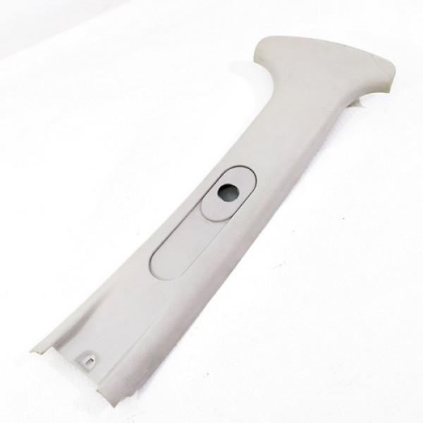 Capa Superior Coluna Central Direita Vw Gol 2003    5621