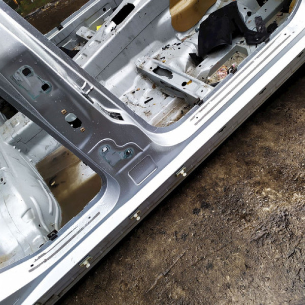 Caixa Ar Coluna Central Direito  Mercedes-benz C 200k  2009  Não Informado