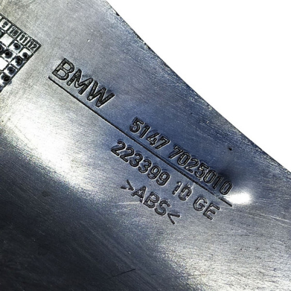 Soleira Porta Traseira Direita  Do Bmw 550i 4.8  Não Informado