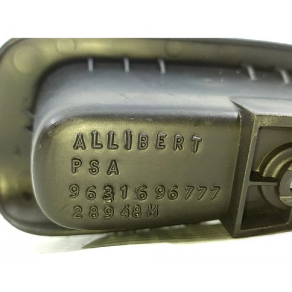 Puxador Porta Traseira Direita Peugeot 206 1.4  2008 135025
