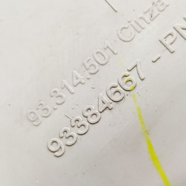 Capa Superior Coluna Central Esquerda Gm Celta 2014    7955