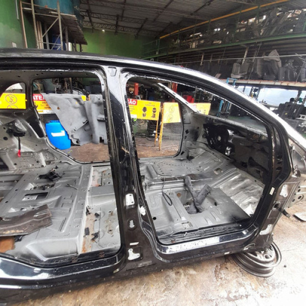 Caixa Ar Pé Coluna Central Direita  Mercedes-benz B200 2.0 2