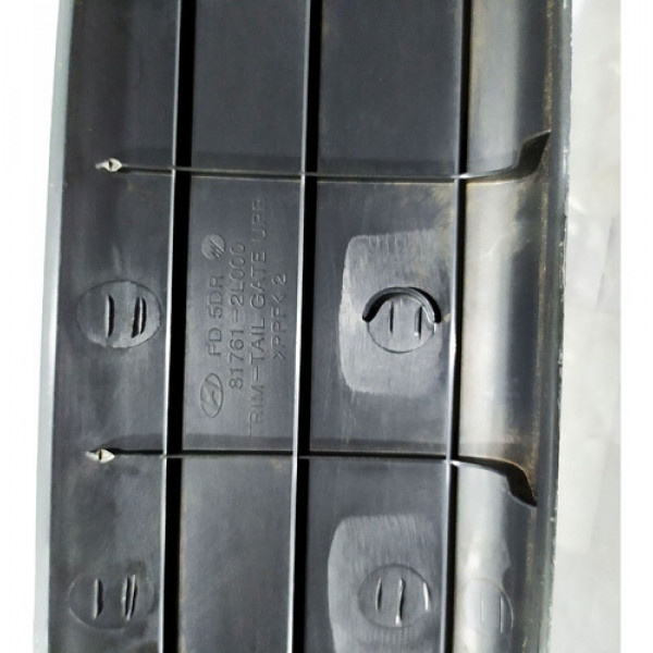 Moldura Interna Superior Tampa Traseira Hyundai I30 2.0  201