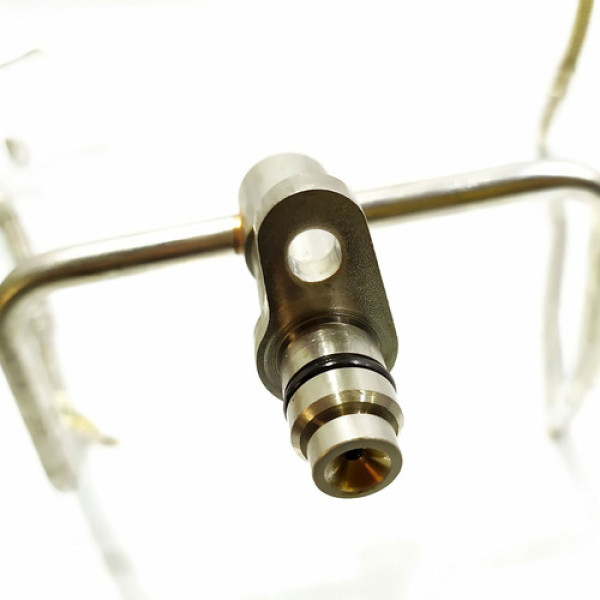 Tubo Inferior Lubrificação Turbina Bmw 750i Ya81 2015 38864 Não Informado