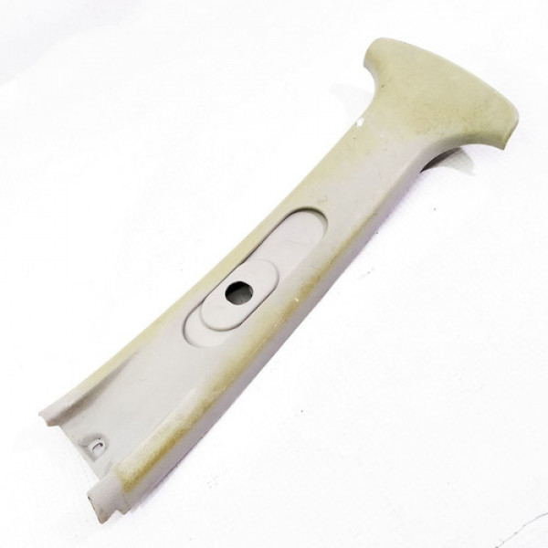 Capa Superior Coluna Central Esquerda Vw Gol 2000    7244 